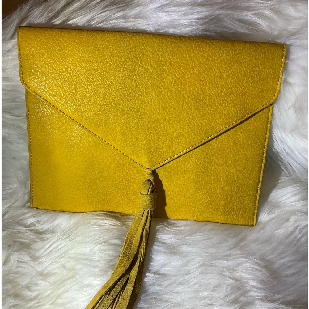 Street Level vegan friendly envelope clutch